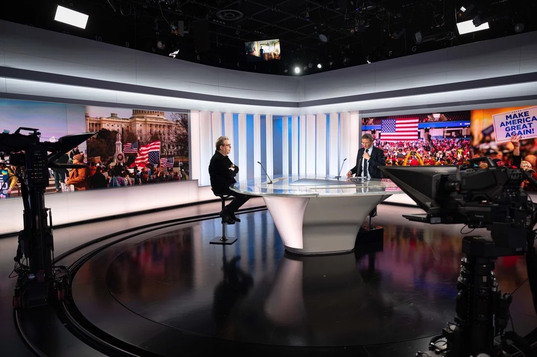 Douglas Kennedy invité sur le plateau du 19:30 de la RTS